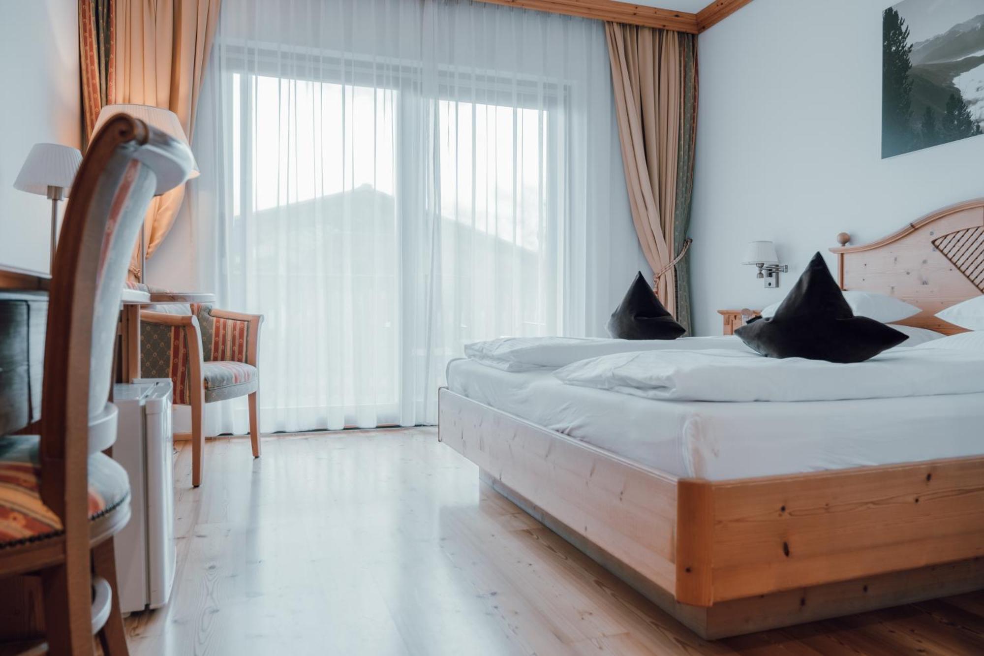 Residence Hotel Alpinum Кампо-Турес Экстерьер фото