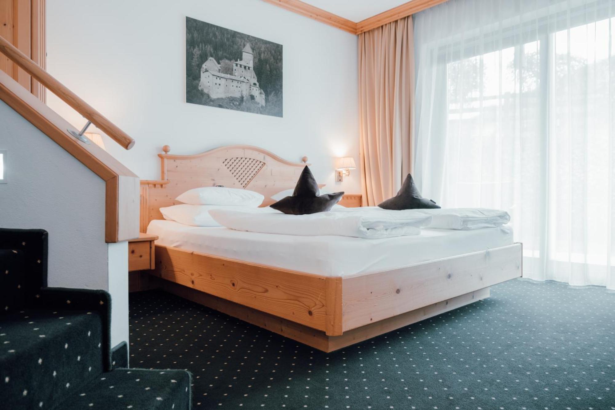 Residence Hotel Alpinum Кампо-Турес Экстерьер фото